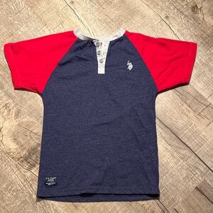 10/$10 . Navy Body with Red Raglan Short Sleeve Henley size 7